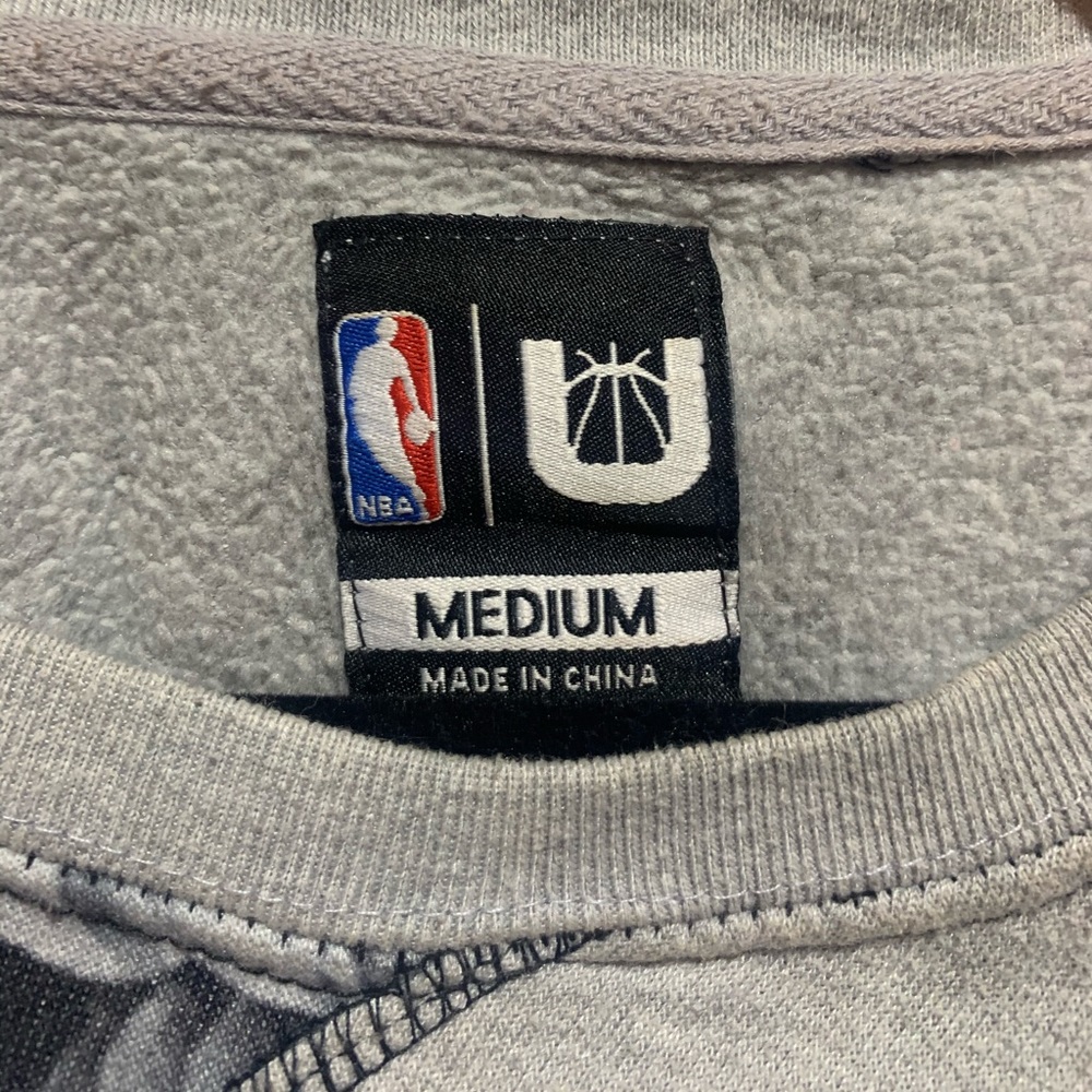Chicago bulls sweater - Picture 4 of 5